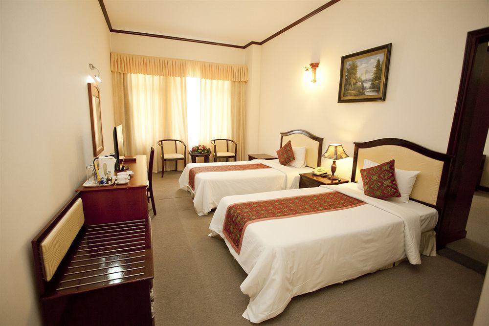 הלונג Asean Halong Hotel מראה חיצוני תמונה