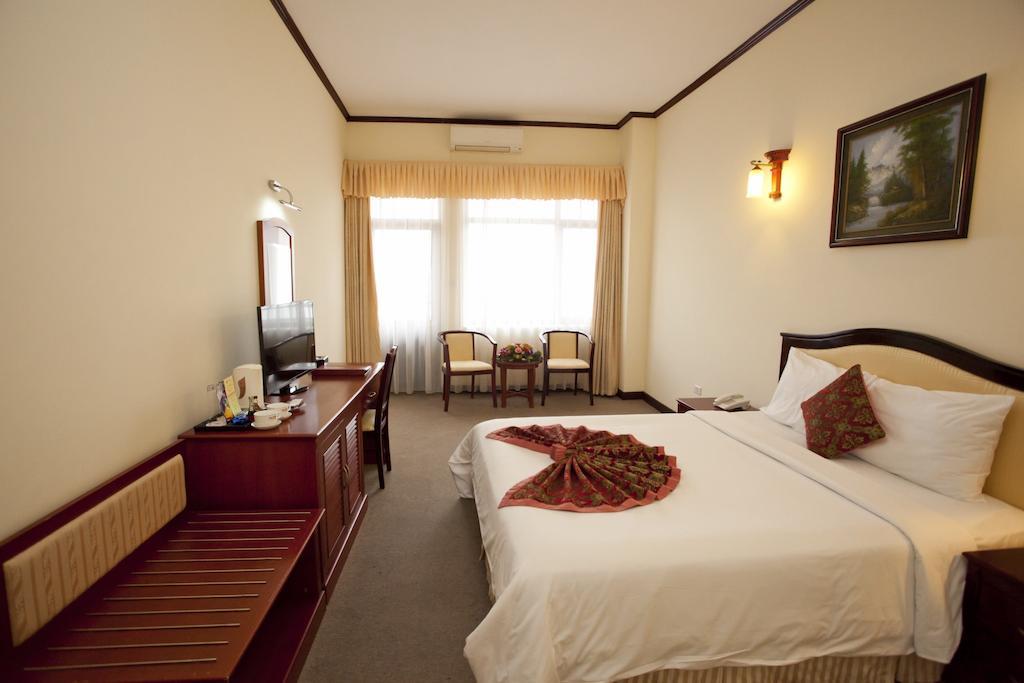 הלונג Asean Halong Hotel מראה חיצוני תמונה