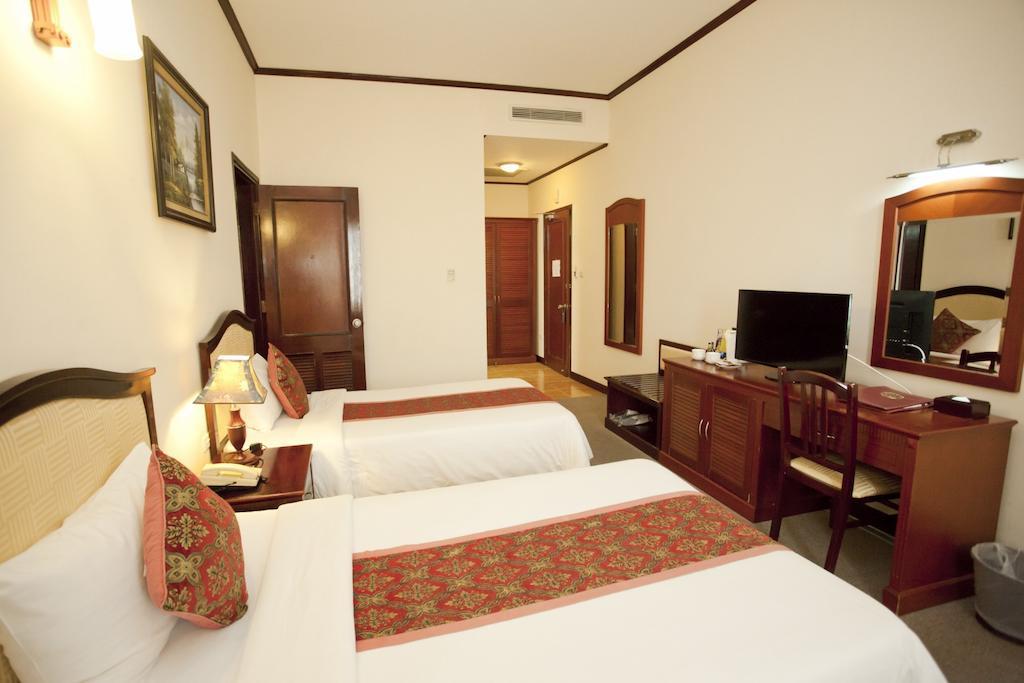 הלונג Asean Halong Hotel מראה חיצוני תמונה